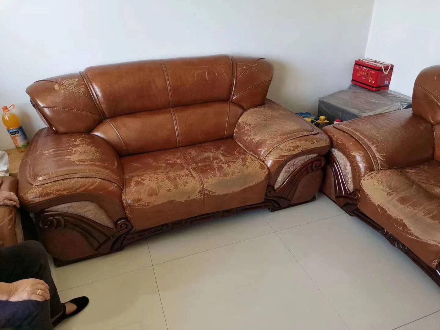 Vệ sinh sofa da