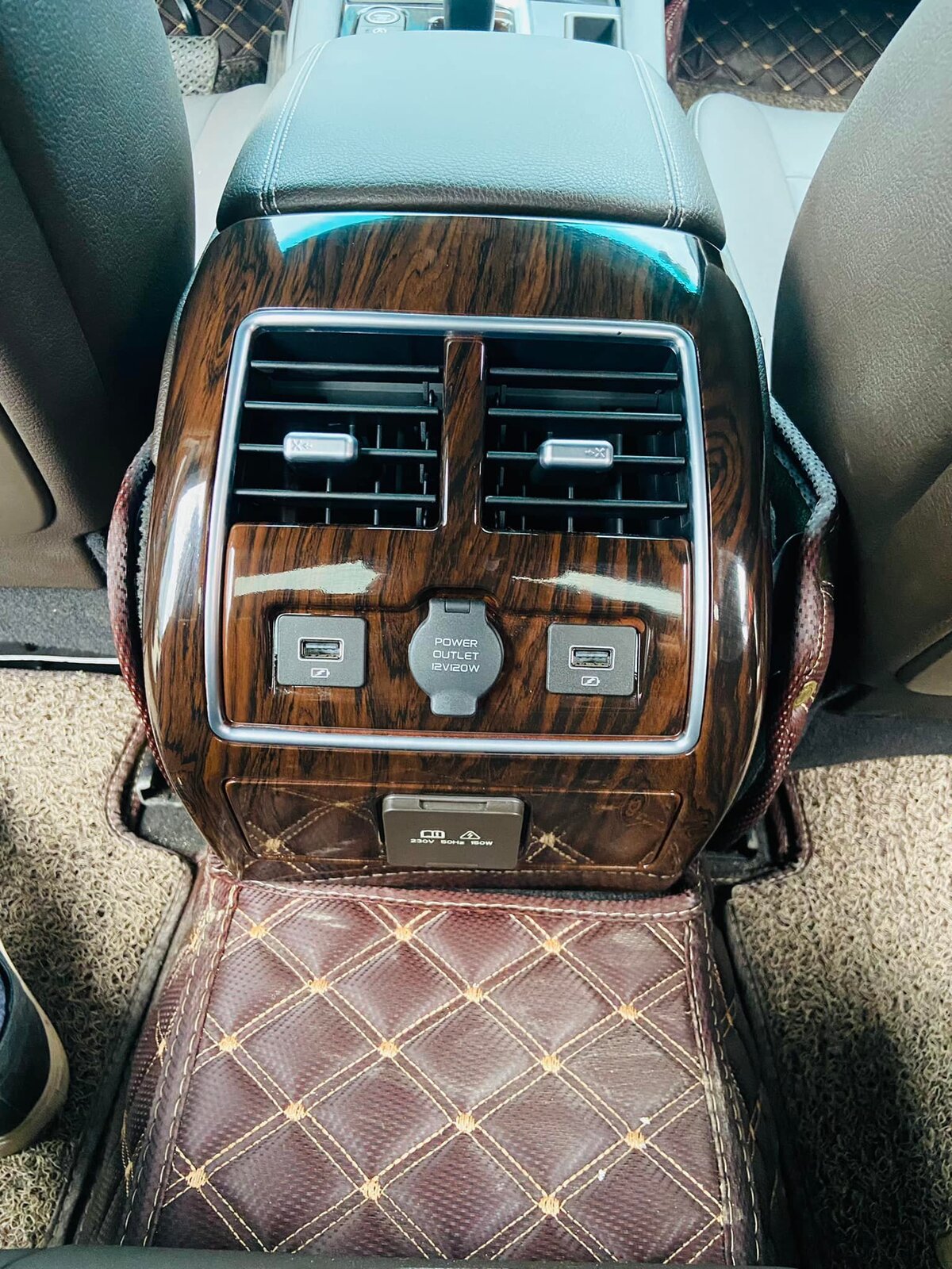 Độ carbon fiber ô tô