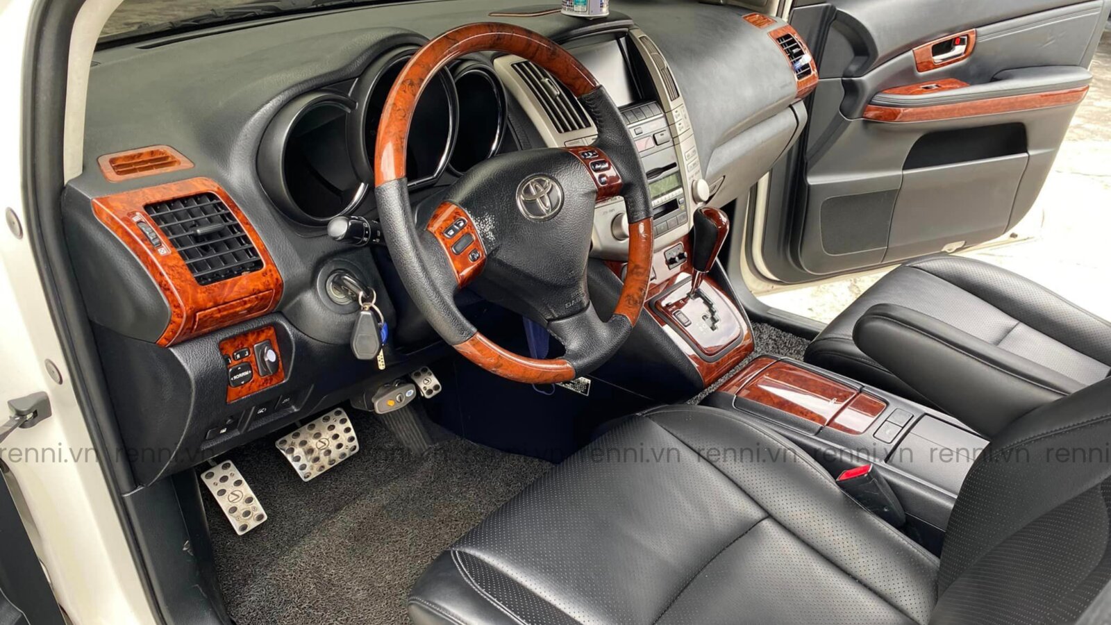Độ carbon fiber ô tô